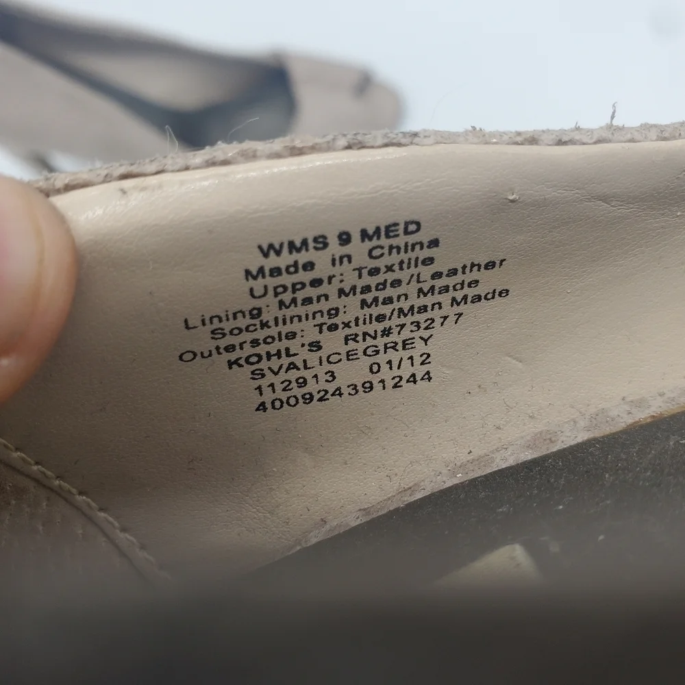 Simply Vera By Vera Wang Shoes Women 9 Grey Beige Stud Heels